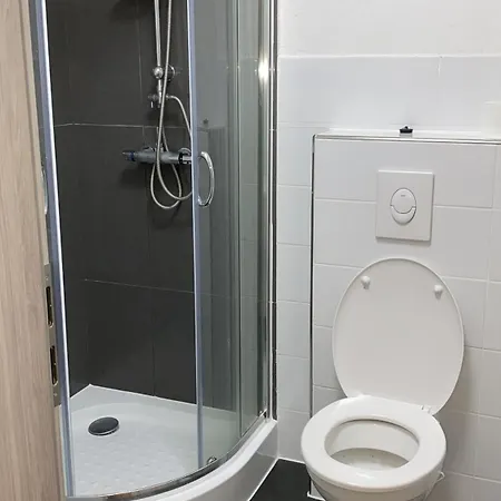 Neon Casa de hóspedes