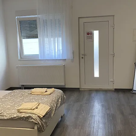 بيت ضيافة Neon مانهايم