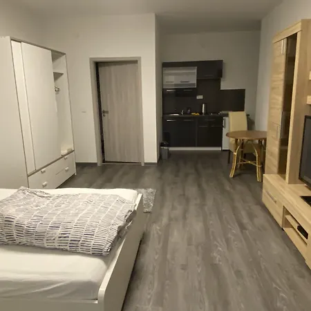 Neon Гостевой дом *